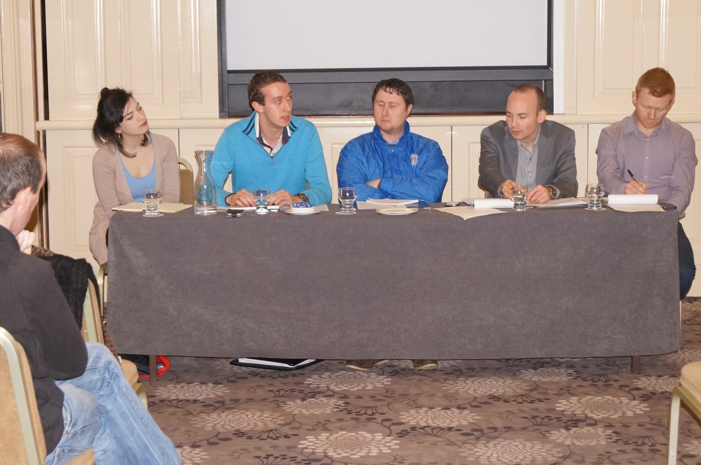 Advocacy Groups call for JobBridge to be phased out.