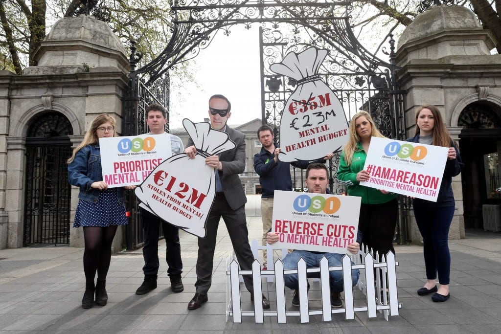 Repro Free: Monday 9th May 2016. The Union of Students in Ireland highlight the dangers in the 12 million diversion in Mental Health services. Picture Jason Clarke
