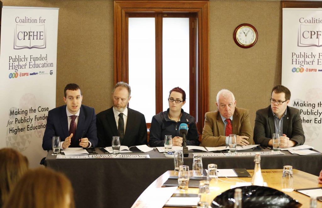 NO REPRO FEE 28/09/2016. The Coalition for Publicly Funded Higher Education to make recommendations in support of publicly funded education. The Coalition for Publicly Funded Higher Education, a group comprising of AMLÉ, SIPTU, IFUT, IMPACT and TUI hold a press conference in Buswells Hotel to make the case for publicly funded third level education, including how it would work, why it is vital for the future of the country and how publicly-funded third level education has worked in other countries. Pictured are (LtoR) Joe O'Connor, IMPACT lead organiser, Aiden Kenny, TUI, Assistant General Secretary, Annie Hoey, AMLÉ President, Mick Jannings, IFUT General Secretary and Dan O'Neill, Siptu, Compaign and Equality Dep. Photography: Sasko Lazarov/Photocall Ireland